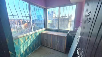 Classic Room, Mixed Dorm, Non Smoking | Balcony