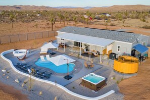 House (4 Bedrooms) | Interior - Pool, Spa, Pickleball & Piano Near Pioneertown Harmony House by Avantstay (Yucca Valley)