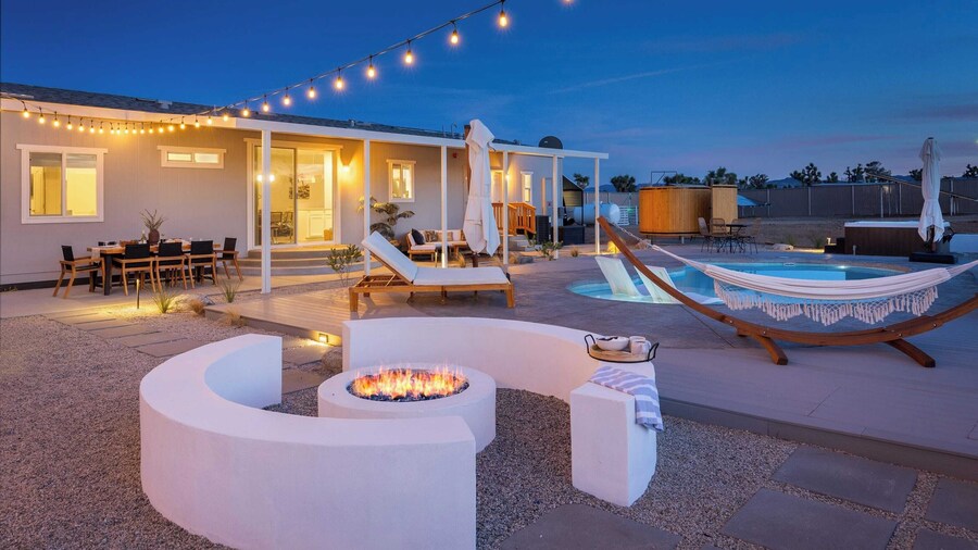 Pool, Spa, Pickleball & Piano Near Pioneertown Harmony House by Avantstay