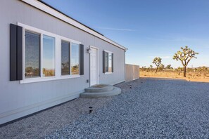 House (4 Bedrooms) | Interior - Pool, Spa, Pickleball & Piano Near Pioneertown Harmony House by Avantstay (Yucca Valley)
