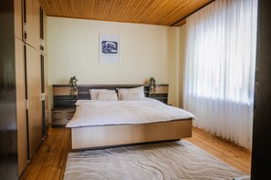 2 dormitorios, Internet, ropa de cama