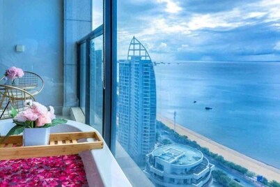 Beihai Beibuwan No.1 Mumu First Line Seaview Apartment