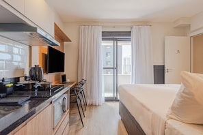 1 bedroom, in-room safe, laptop workspace, blackout curtains