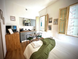 1 bedroom, iron/ironing board, WiFi, bed sheets