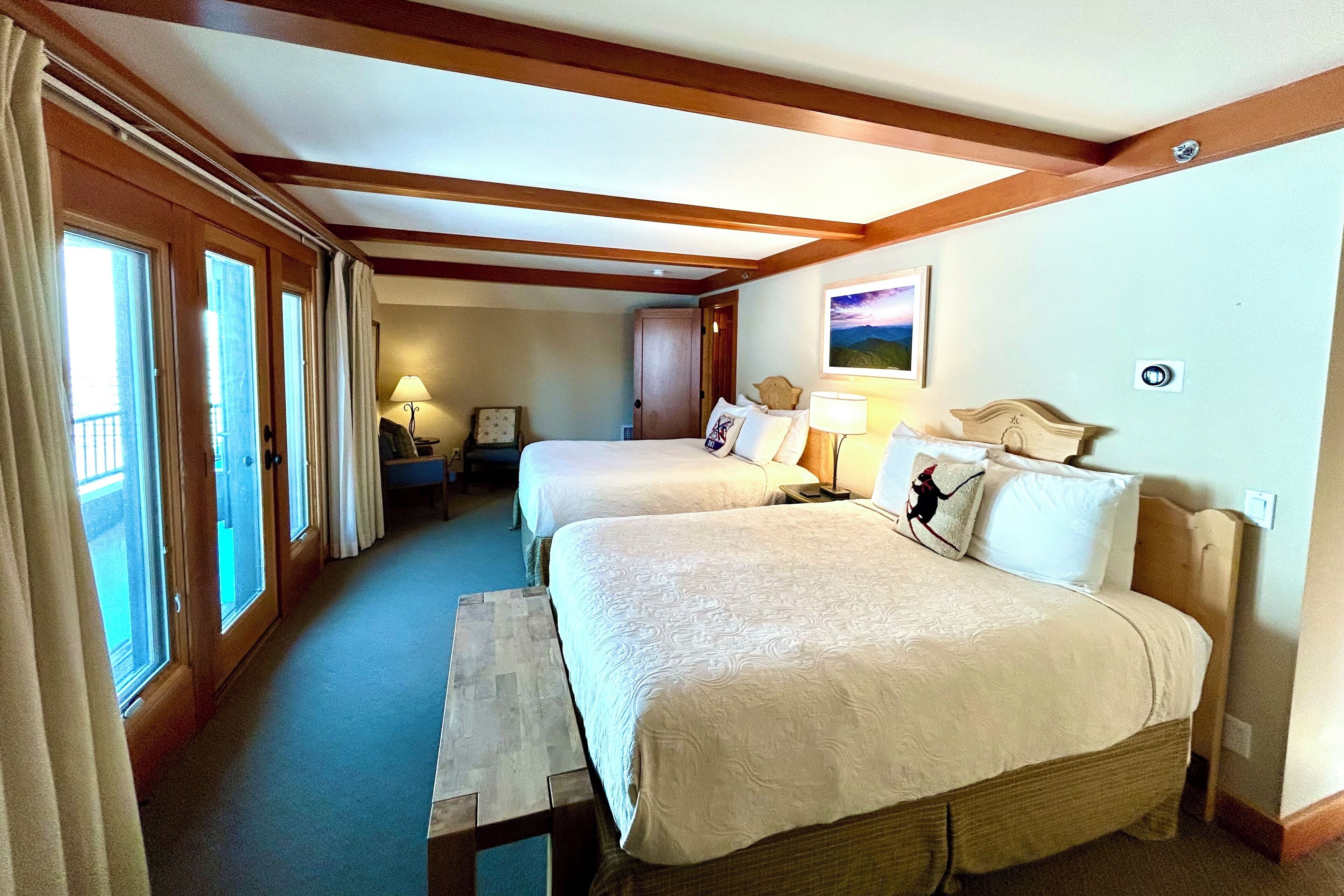 2 bedrooms, desk, iron/ironing board, free WiFi