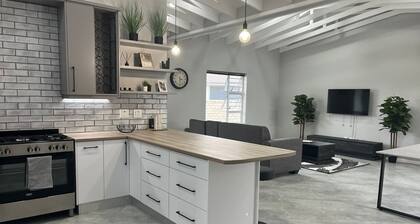 Modern Retreat in Jeffreys Bay