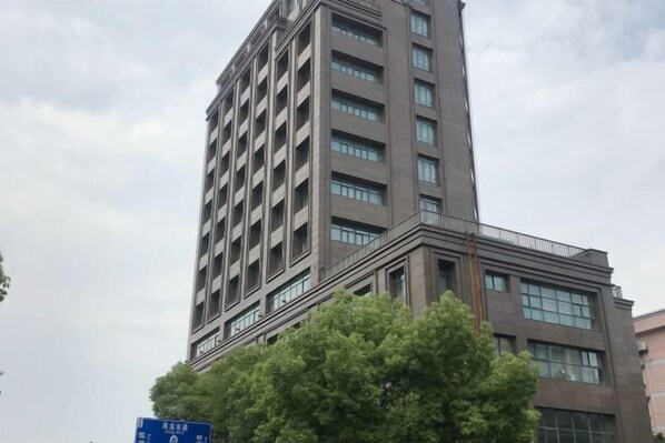 Exterior - Urba Hotel（Hangzhou Sijiqing Qingchun Square Subway Station Branch） (Hangzhou)
