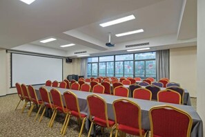 Meeting facility - Urba Hotel（Hangzhou Sijiqing Qingchun Square Subway Station Branch） (Hangzhou)