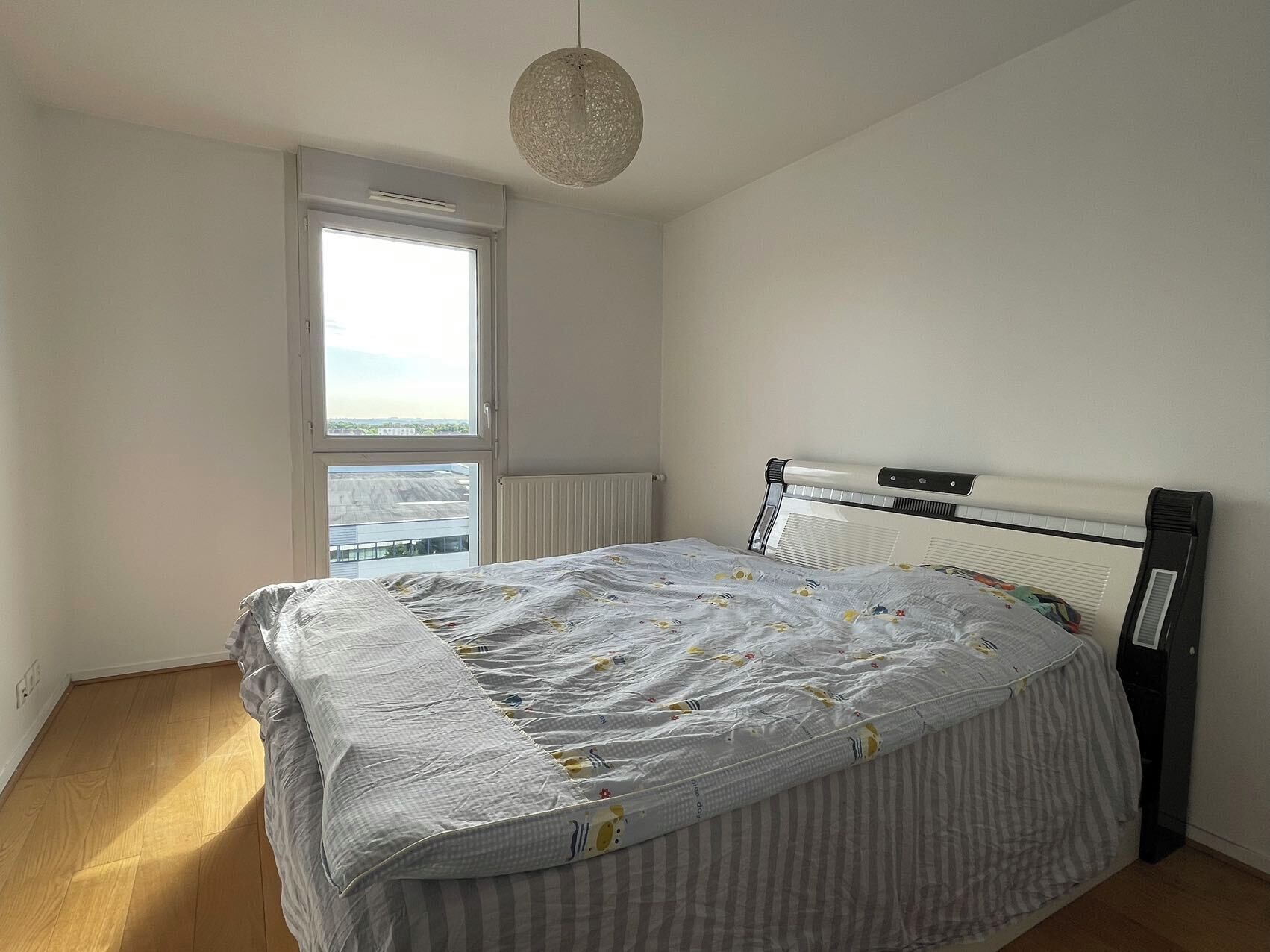 4 bedrooms, desk, iron/ironing board, free WiFi