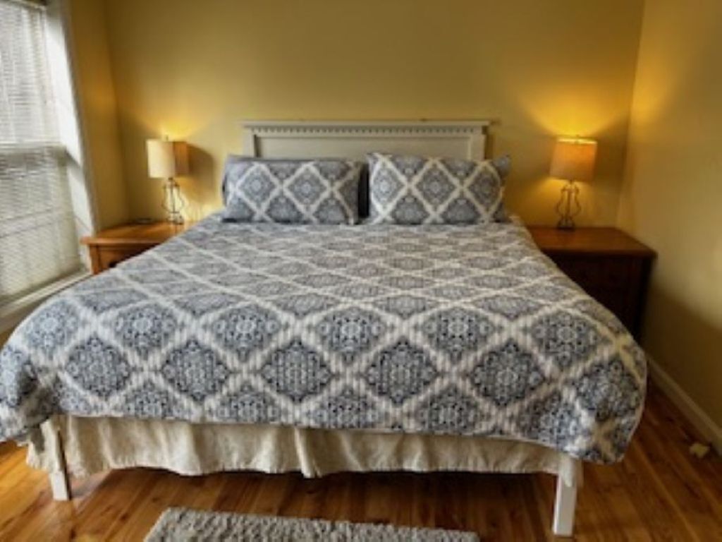 3 chambres, fer et planche à repasser, lit parapluie, Wi-Fi gratuit