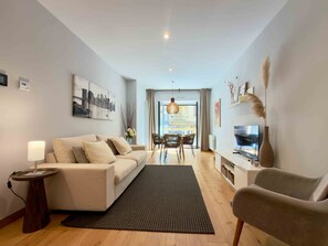 Unclassified image, 2 of 32, button - Aura - The Rentals Collection (San Sebastián)