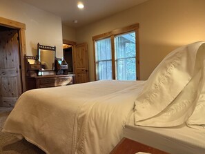 3 habitaciones, tabla de planchar con plancha y wifi gratis 