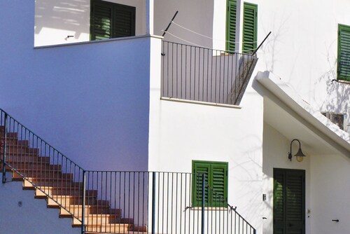 Rainbow Houses – Orange House  Mare, Campagna e Relax