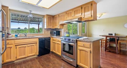 Castoro Cellars Hive Vista | Vineyard Stay + EV