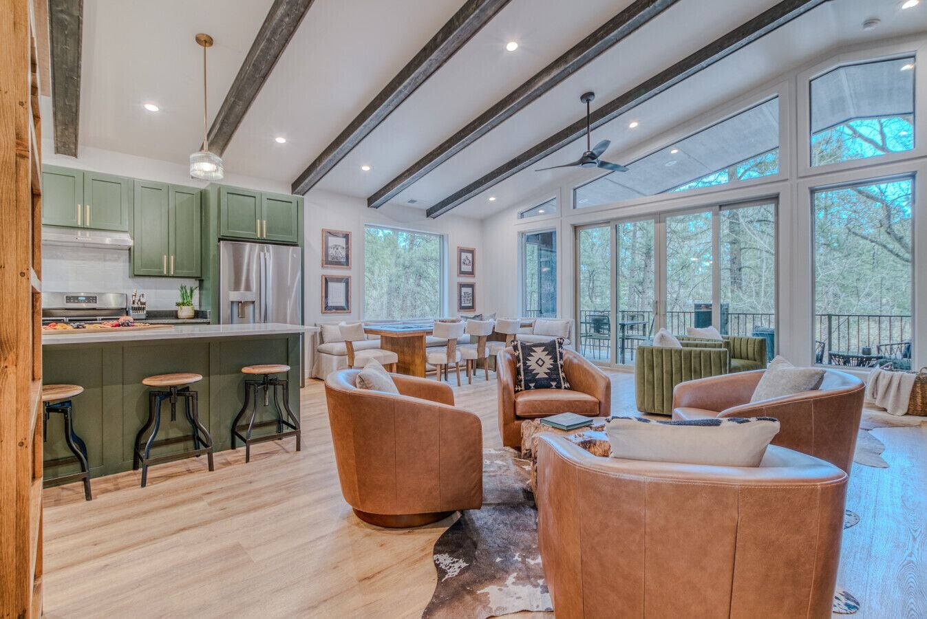 Black Beauty | Luxury Riverfront Cabin  Walk To Midtown - Ruidoso, NM