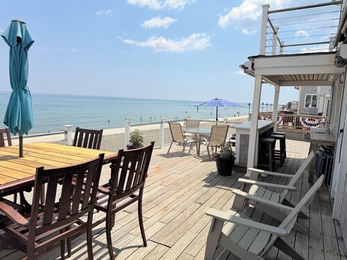 Wake up to spectacular sunrises and the sound of waves at this great beach house