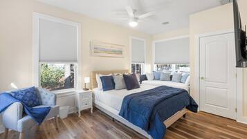 3 bedrooms, desk, iron/ironing board, travel cot