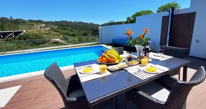 House in the countryside with heated pool 15 away from the beach
