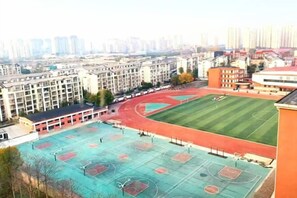 الإطلالة من المنشأة