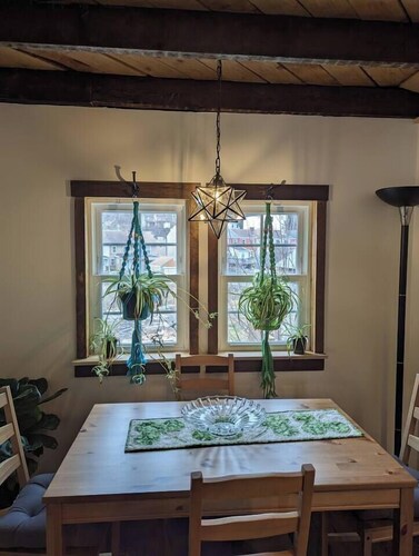 Stay in Style - Restored 1880s Apartment in Pittsburgh’s Coolest Neighborhood