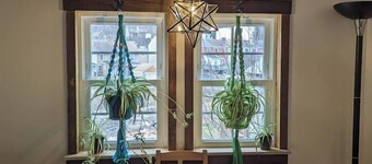 Stay in Style - Restored 1880s Apartment in Pittsburgh’s Coolest Neighborhood