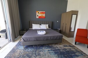 Luxury Suite, Pool View | 1 bedroom, free WiFi