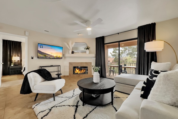 Fireplace, MP3 dock