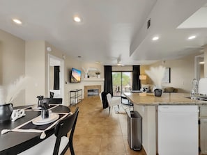 公寓客房, 多張床, 露台, 山景 (Kings Way #201 Fountain Hills) | 內部