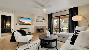 Fireplace, MP3 dock