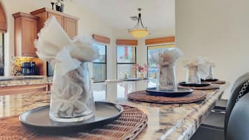 House, Multiple Beds, Pool Access (Oleander Chandler/Ocotillo) | In-room dining