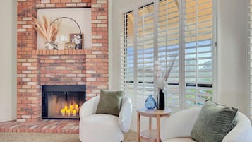 Nhà, nhiều giường, có thể sử dụng hồ bơi (Oleander Chandler/Ocotillo) | Nội thất