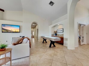House, Multiple Beds, Pool Access (Oleander Chandler/Ocotillo) | Living area