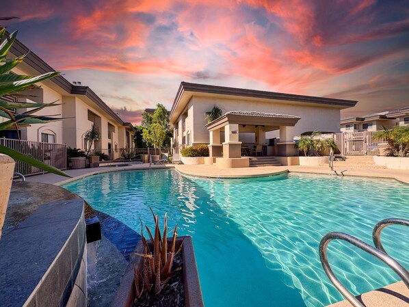 Pool - Camelback #102 Phoenix (Phoenix)