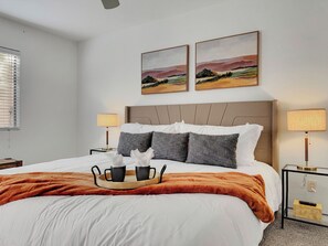 Condo, 1 giường cỡ king và sofa giường, có thể sử dụng hồ bơi (Camelback #102 Phoenix) | 1 phòng ngủ, trang trí khác biệt 