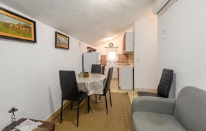 Interior - Amazing apartment in Porec with WiFi (Porec)