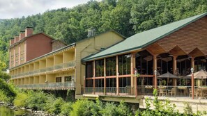 Exterior - Westgate Smoky Mountain Resort & Water Park (Gatlinburg)