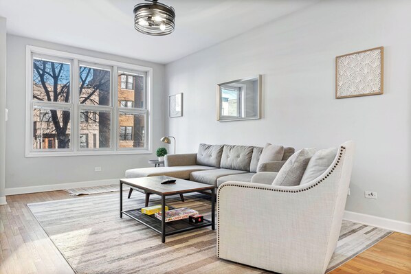 Smart TV, video games