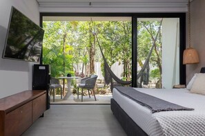 1 slaapkamer, een strijkplank/strijkijzer, reisbedje, wifi