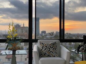 Interior - Beachfront on the 9th floor, 2 bedroom, 2 bath, stunning ocean and City views. (Long Beach)