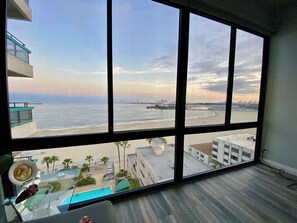 Interior - Beachfront on the 9th floor, 2 bedroom, 2 bath, stunning ocean and City views. (Long Beach)