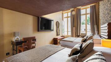 Cortinas blackout, sistema de insonorización y cunas gratuitas