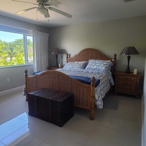 3 bedrooms, iron/ironing board, WiFi