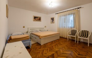 Free WiFi, bed sheets - Beautiful apartment in Porec with WiFi (Porec)