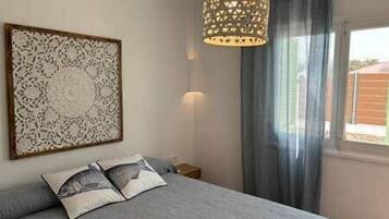 1 Schlafzimmer, BĂŒgeleisen/BĂŒgelbrett, WLAN, BettwĂ€sche