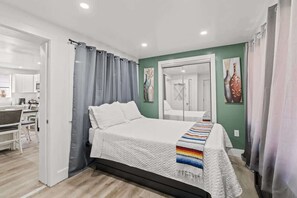 4 多间卧室、熨斗/熨衣板、WiFi、床单