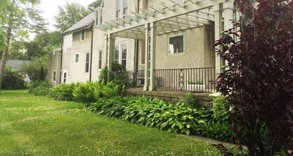 Charming 4 Bedroom Historic Home Centrally located in Northeastern Wisconsin