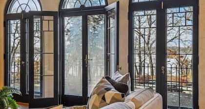 Harriet's Hideaway ON THE LAKE