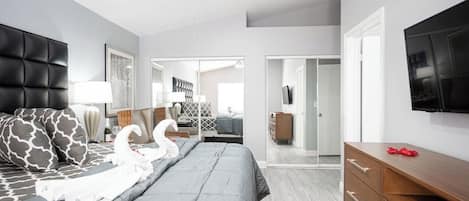 3 habitaciones, tabla de planchar con plancha, cuna de viaje y wifi