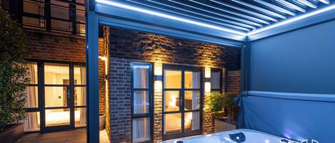 Suite 3A - Two Bedroom Apartment with Hot Tub | Terrace/patio