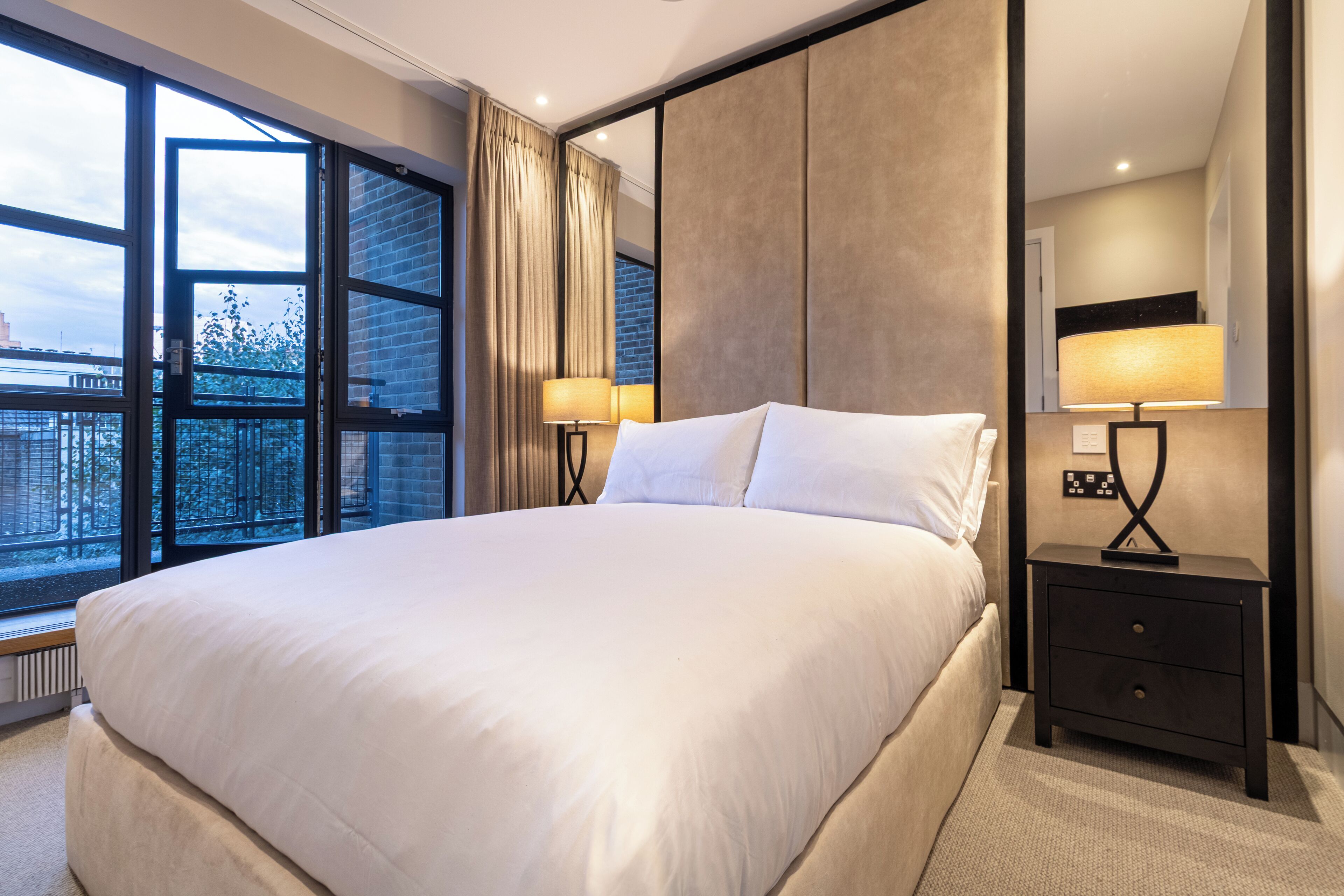 Suite 9 - Two Bedroom Apartment with Balcony | Bettwäsche aus ägyptischer Baumwolle, hochwertige Bettwaren